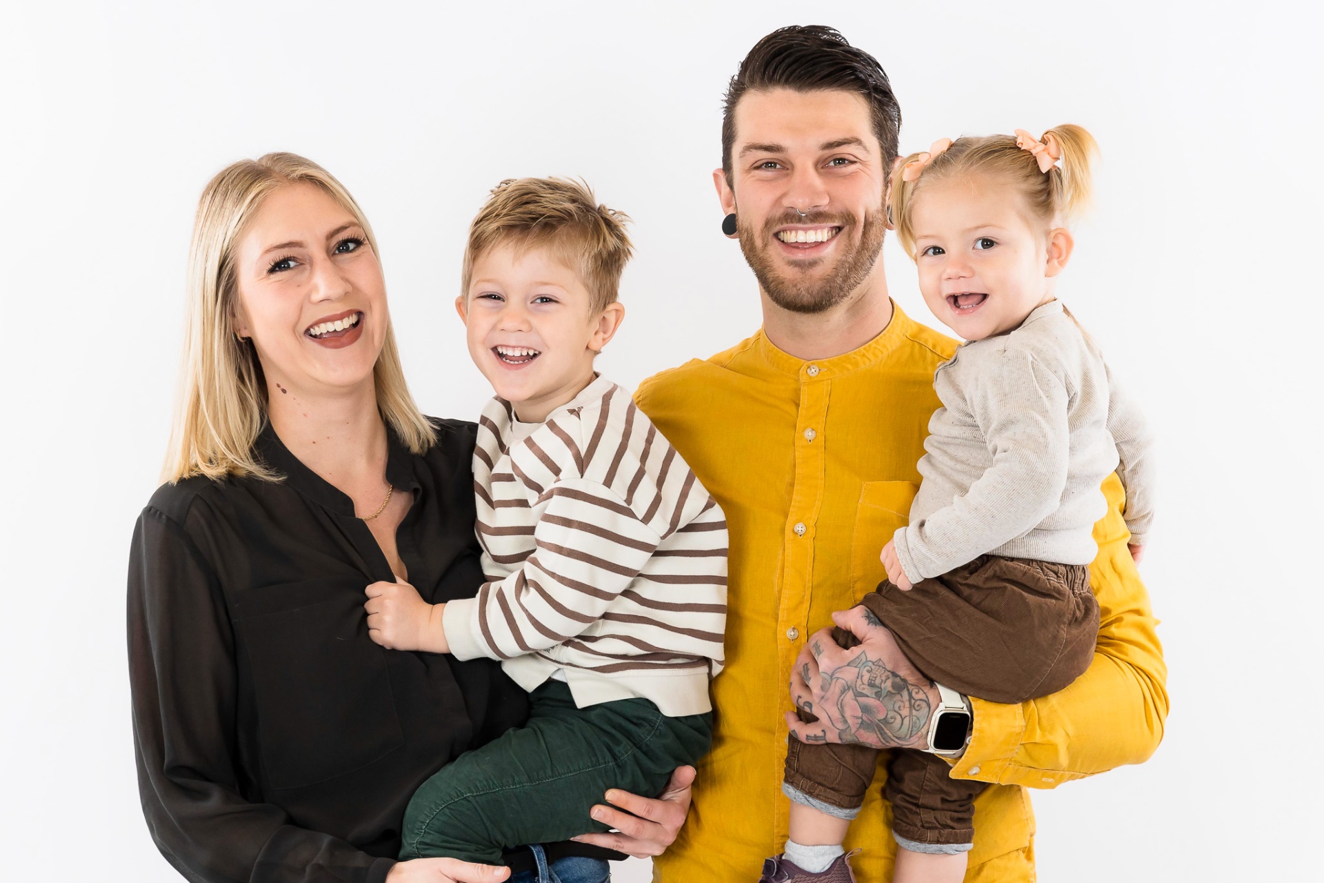 Hvad skal vi have på til familiebilleder? Komplet tøjguide